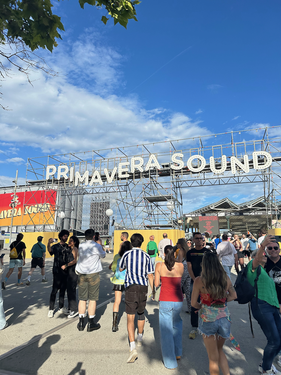 The famour animated Primavera Sound sign at the entrance of Parc del Fórum